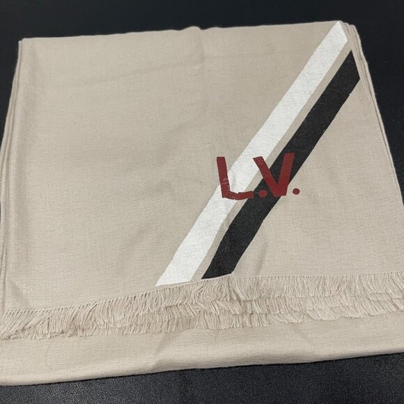 Louis Vuitton Scarf/Shawl Large Preloved (C44712) - Picture 1 of 6